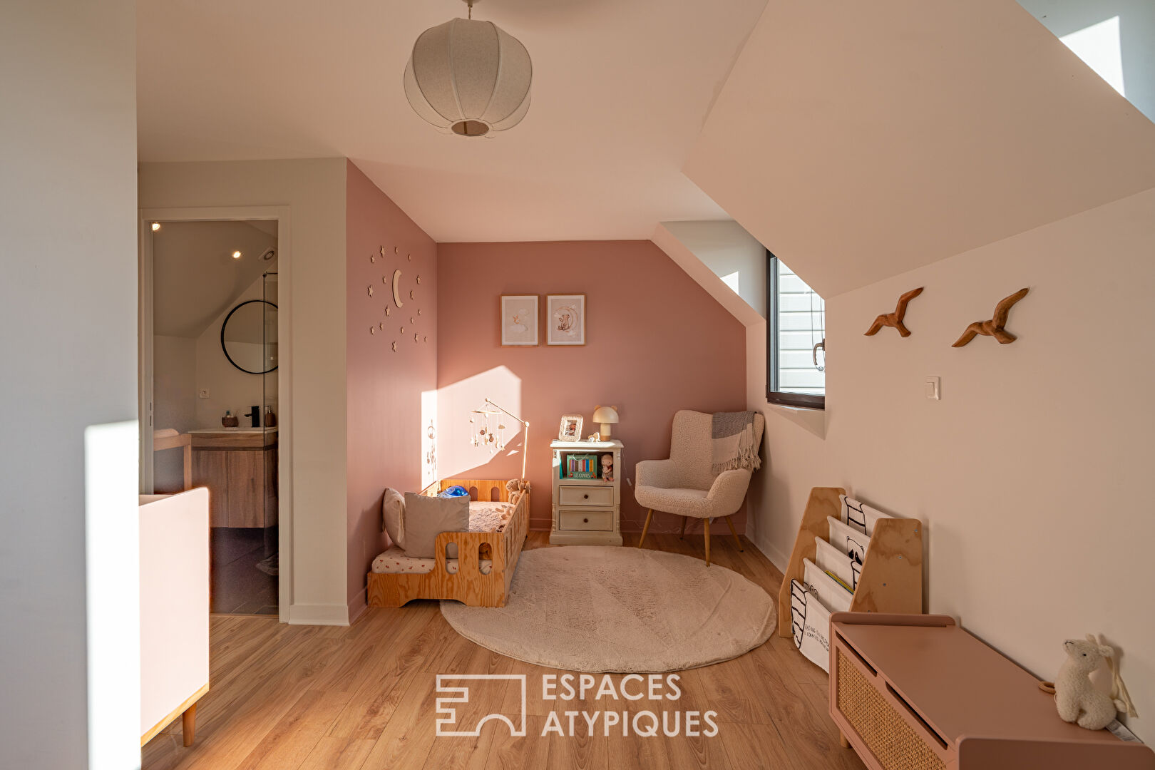 Maison lumineuse rénovée avec vue dégagée  sur la nature