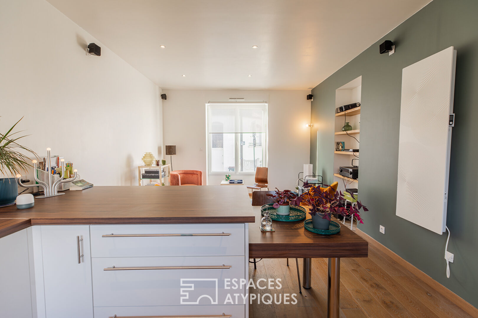 Maison de ville rénovée avec terrasse et jardin