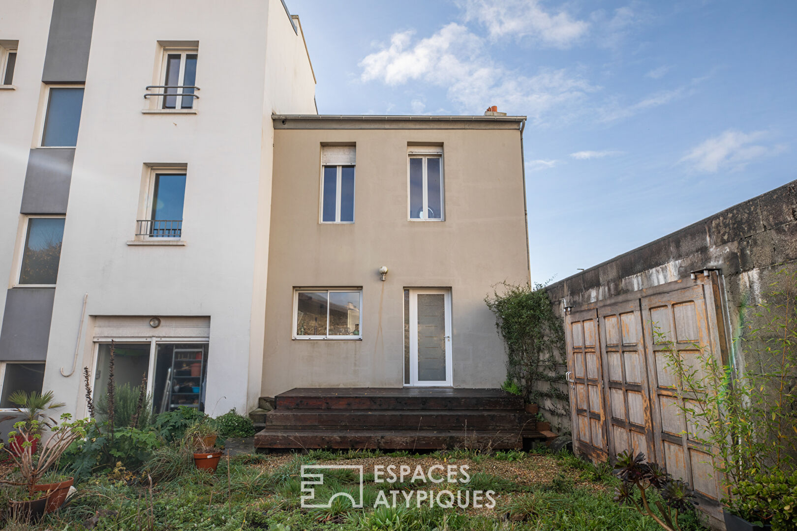 Maison de ville rénovée avec terrasse et jardin