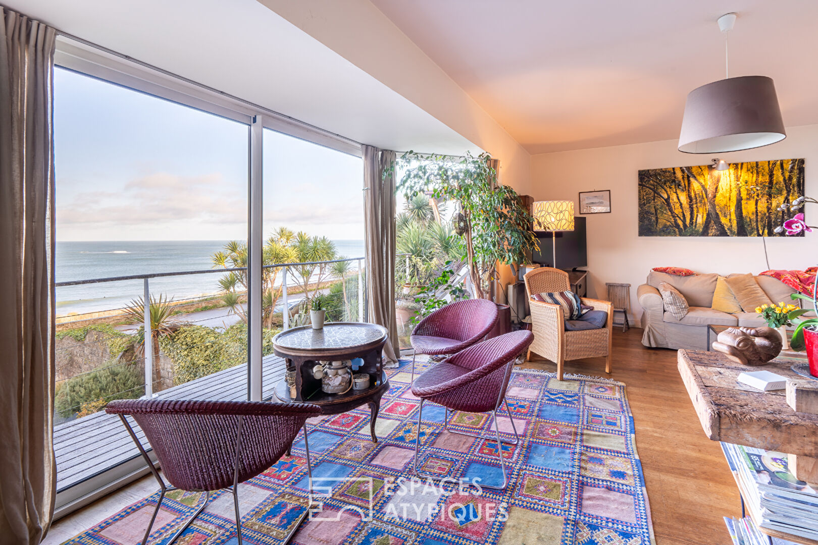 House with panoramic sea view