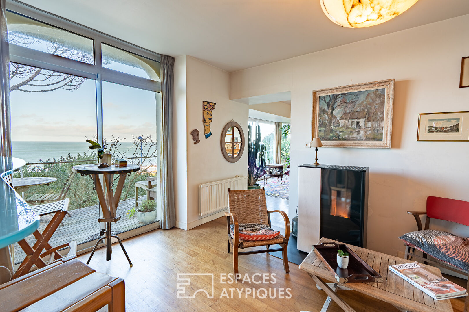 House with panoramic sea view