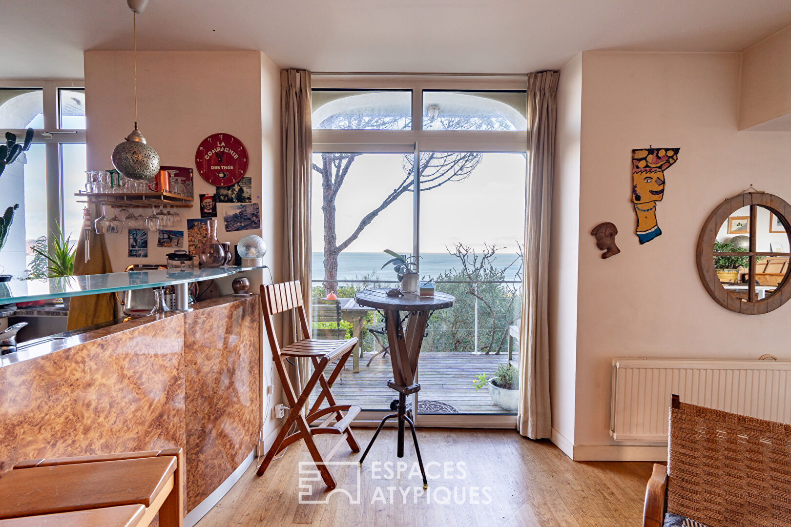 House with panoramic sea view
