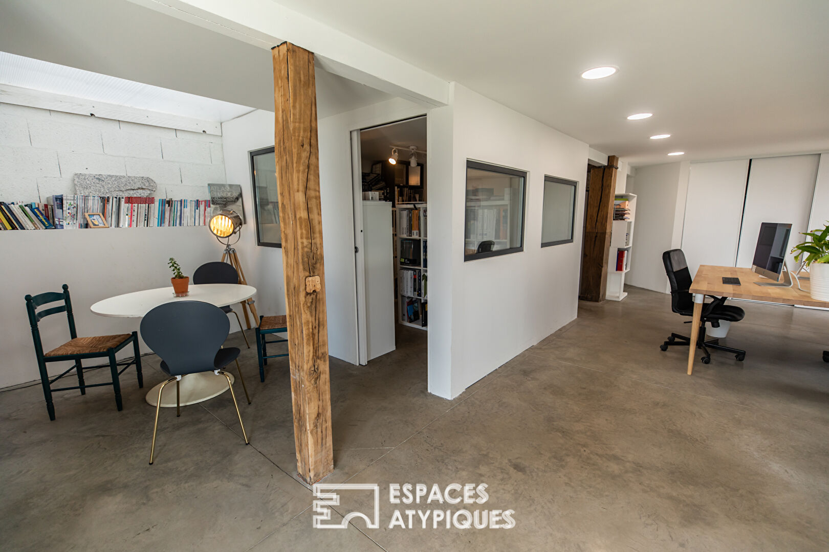 Architecture industrielle et liberté de création en bord de mer