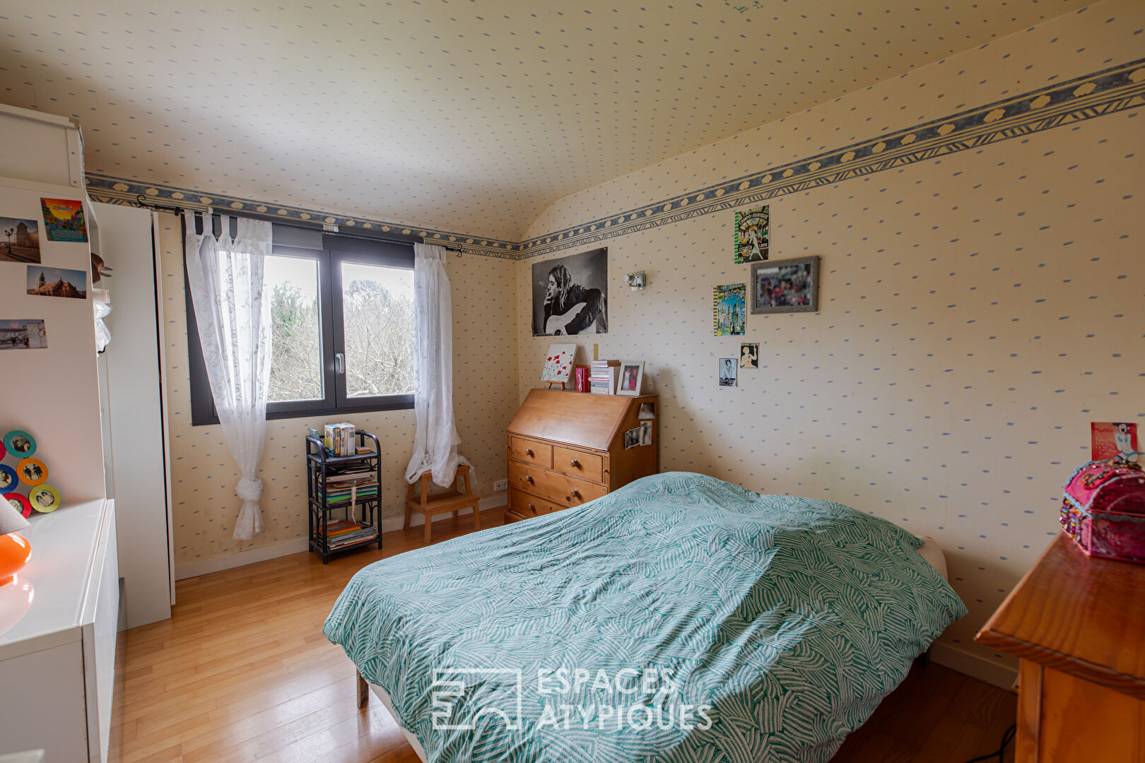 Maison familiale avec jardin d&rsquo;hiver et jardin arboré