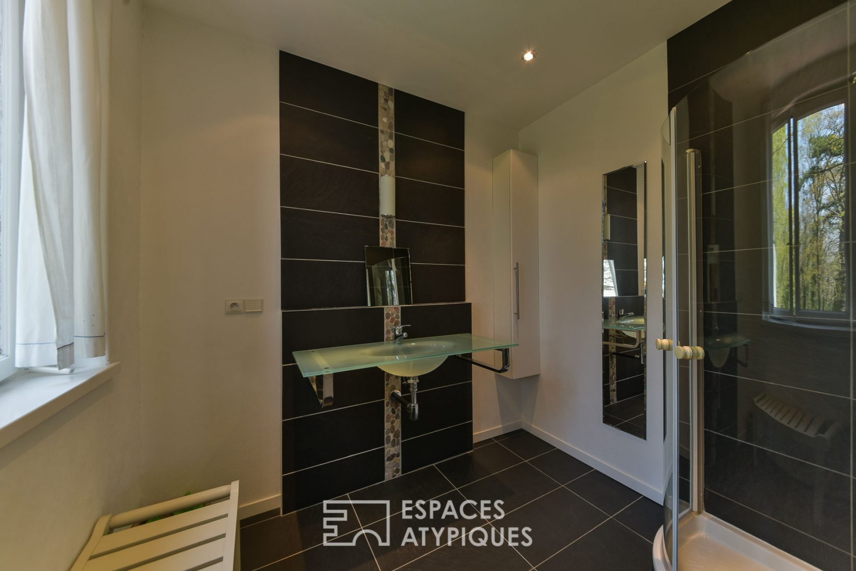 Maison Bourgeoise – Anciennes écuries réhabilitées