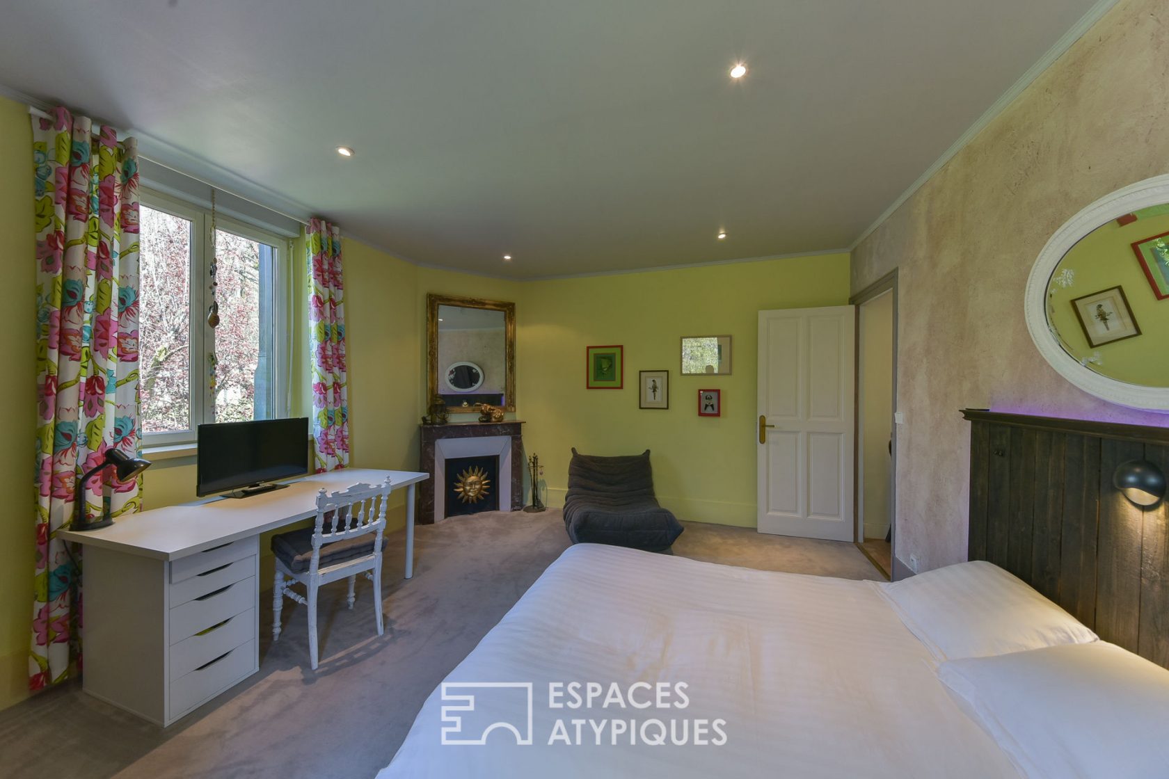 Maison Bourgeoise – Anciennes écuries réhabilitées