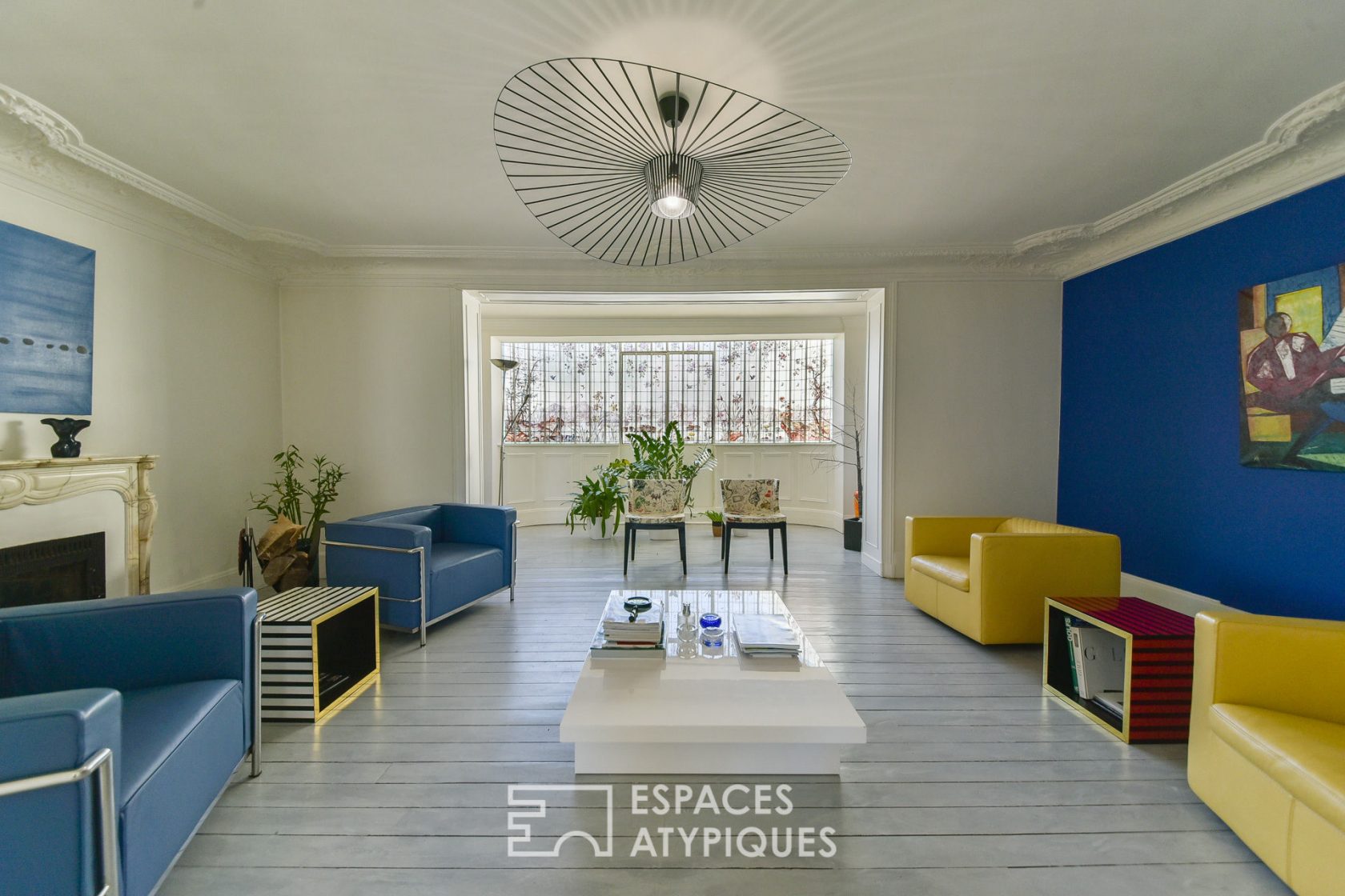 Hôtel particulier avec dépendances.