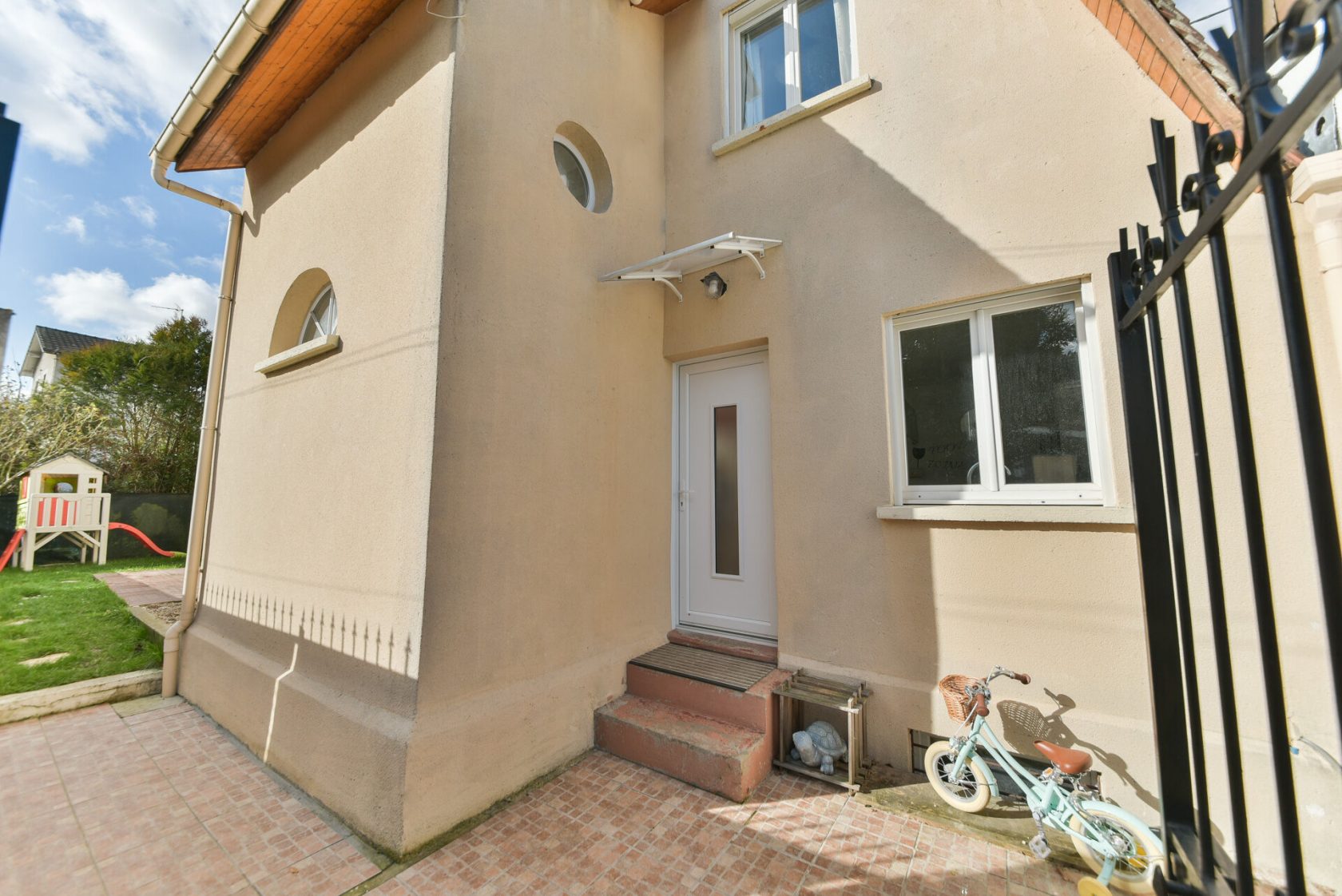 Maison d’Architecte dans une sente à Eaubonne