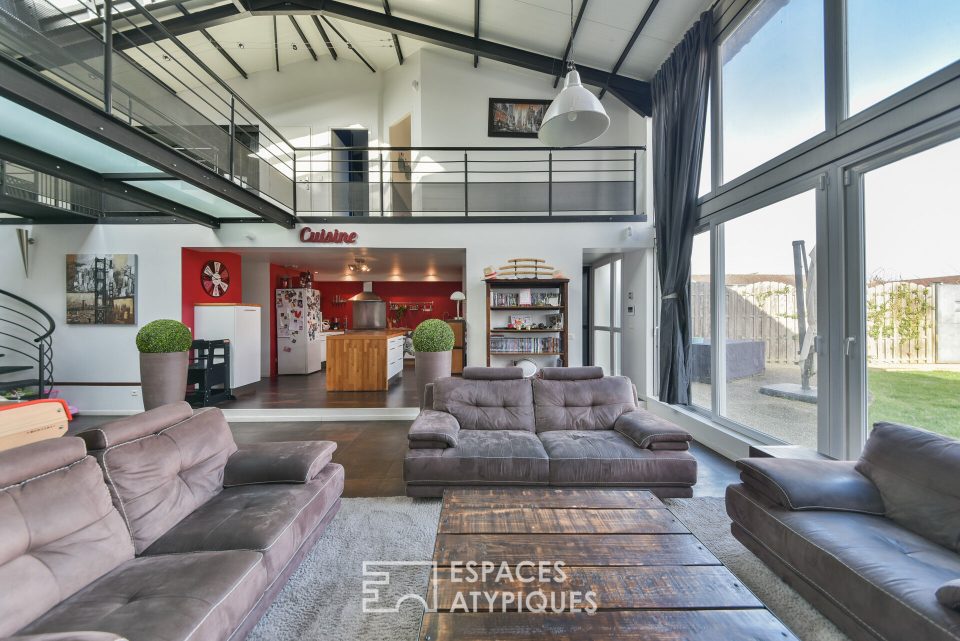 95480 PIERRELAYE - Maison contemporaine type LOFT / Au calme avec jardin. - Réf. 232