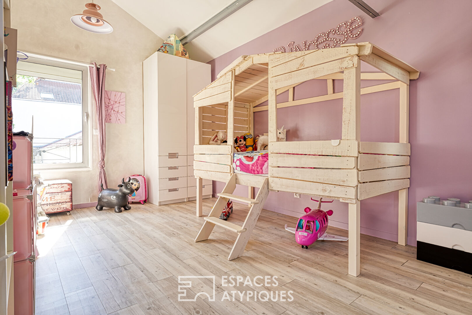 Spacious Loft with terrace in Orgemont.