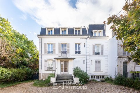 Appartement au dernier étage dans maison Bourgeoise