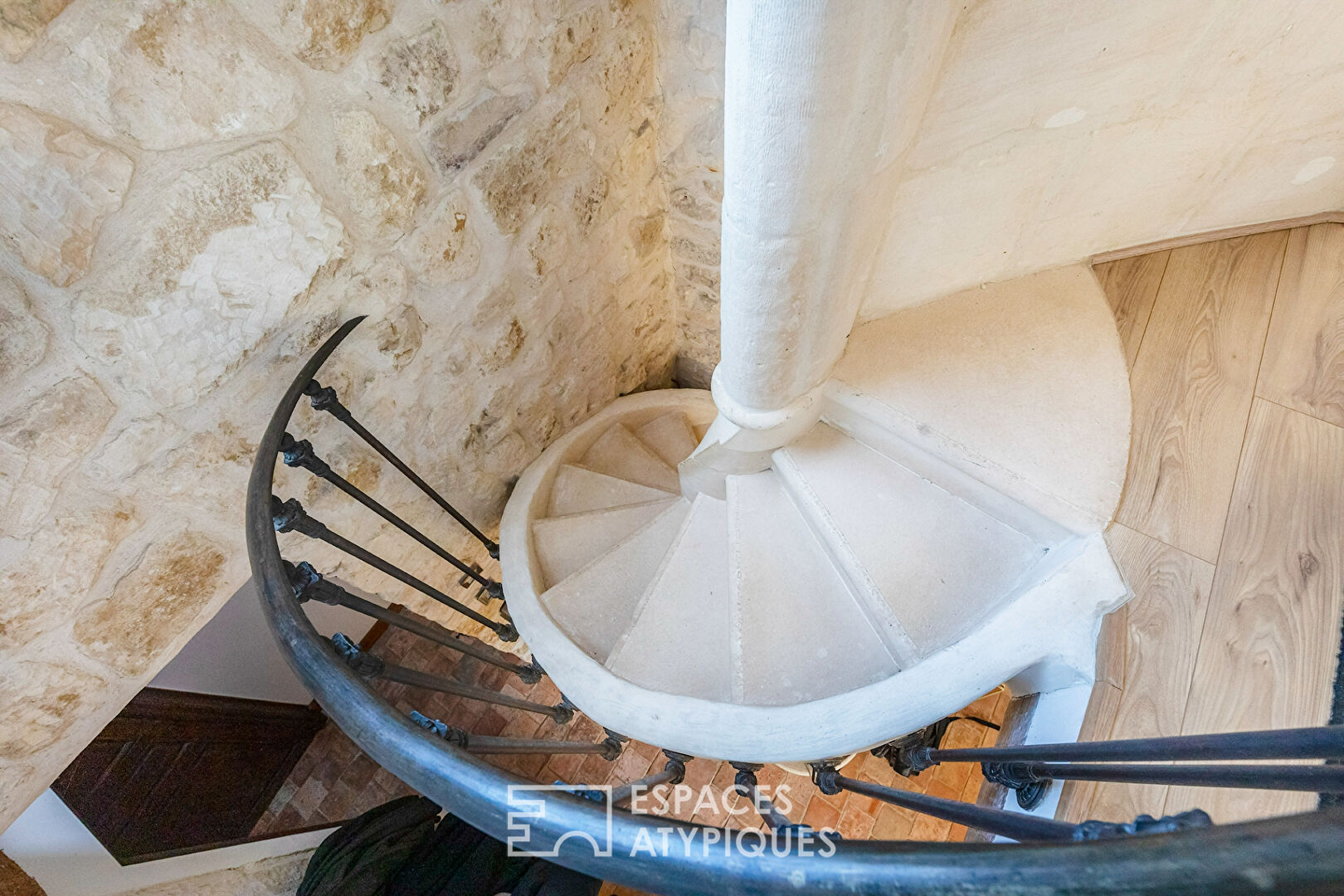The squirrel property – Unique inspiring place
