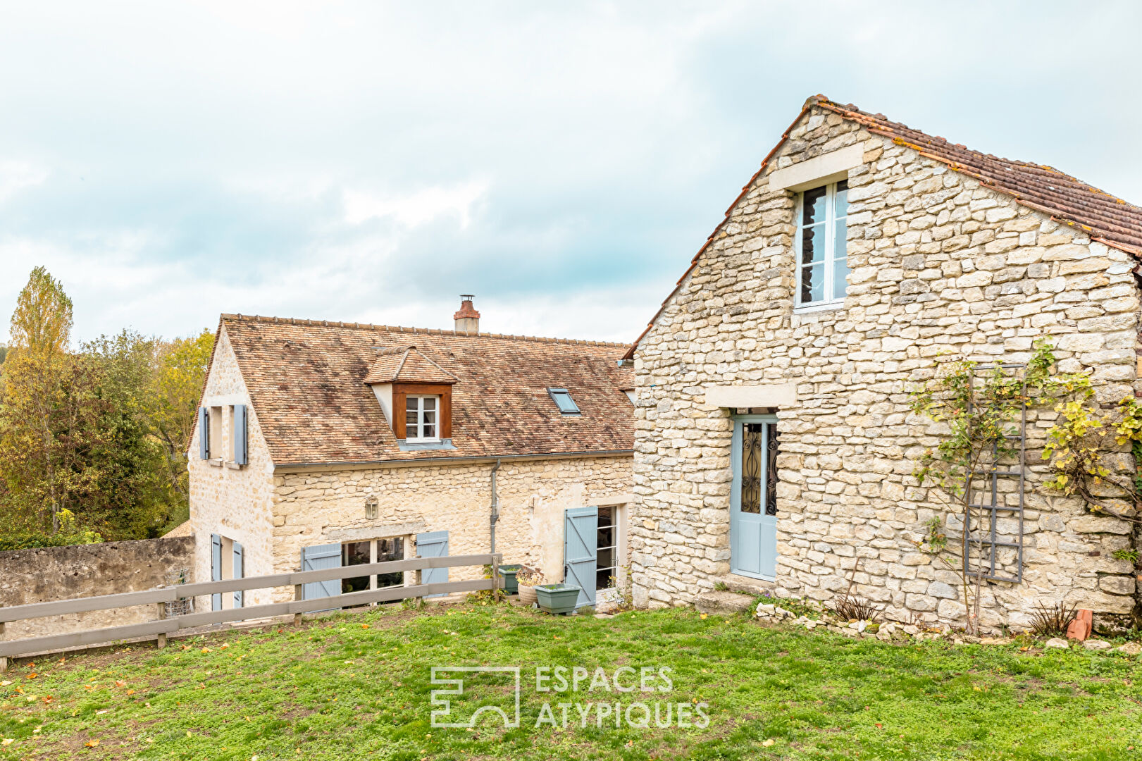 Like a holiday air – Chiselled stone property