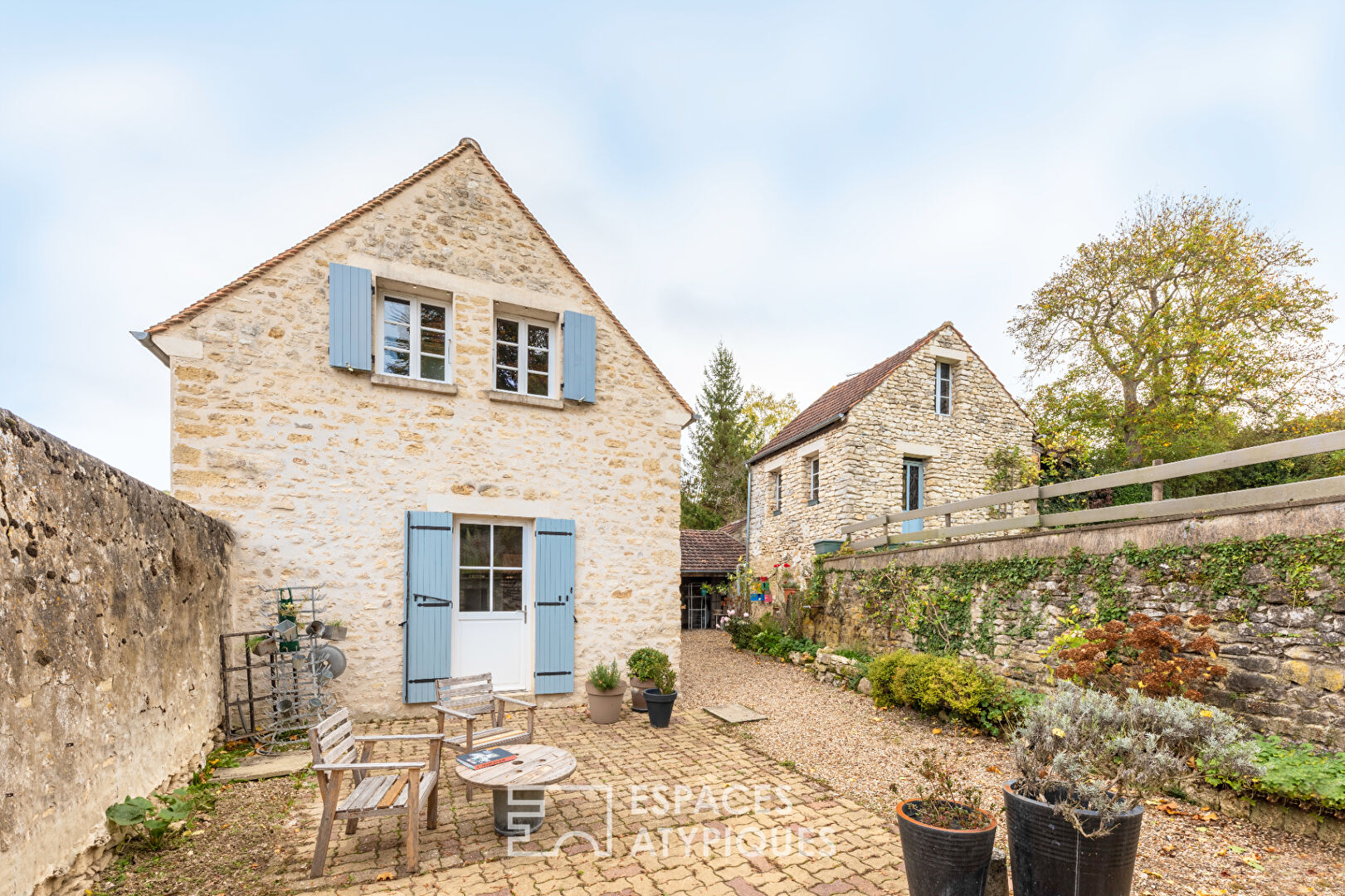 Like a holiday air – Chiselled stone property