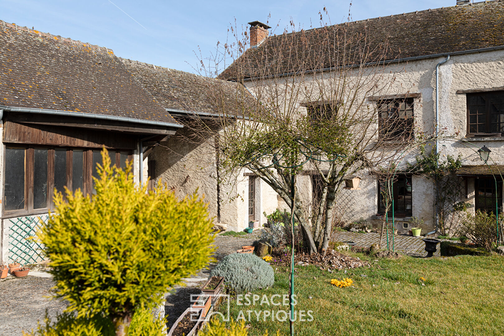 Ancienne ferme du 19-ème – La vie au calme, proche de la ville