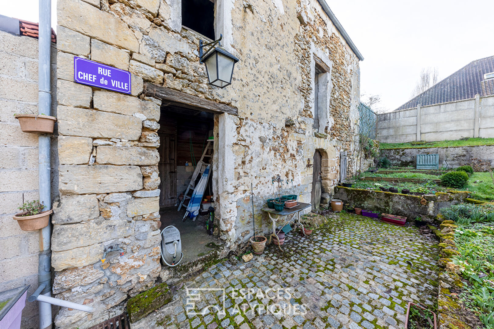 Ancienne ferme du 19-ème – La vie au calme, proche de la ville