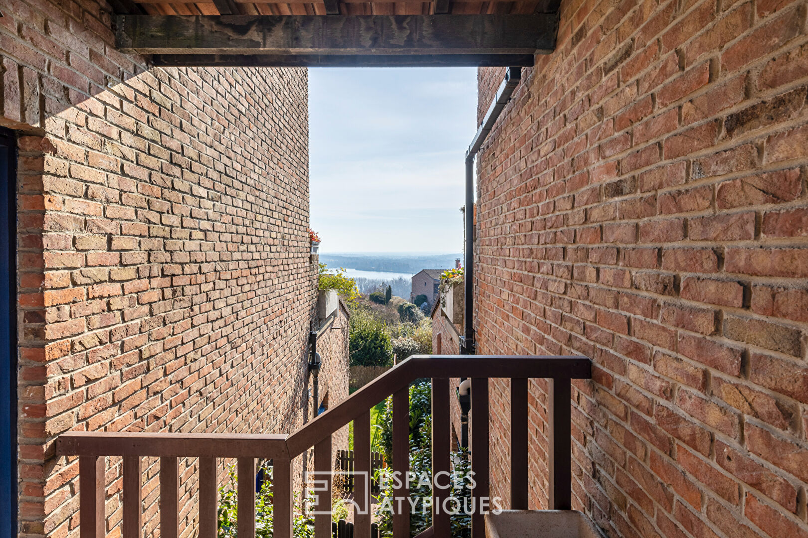 Le duplex à la vue interminable