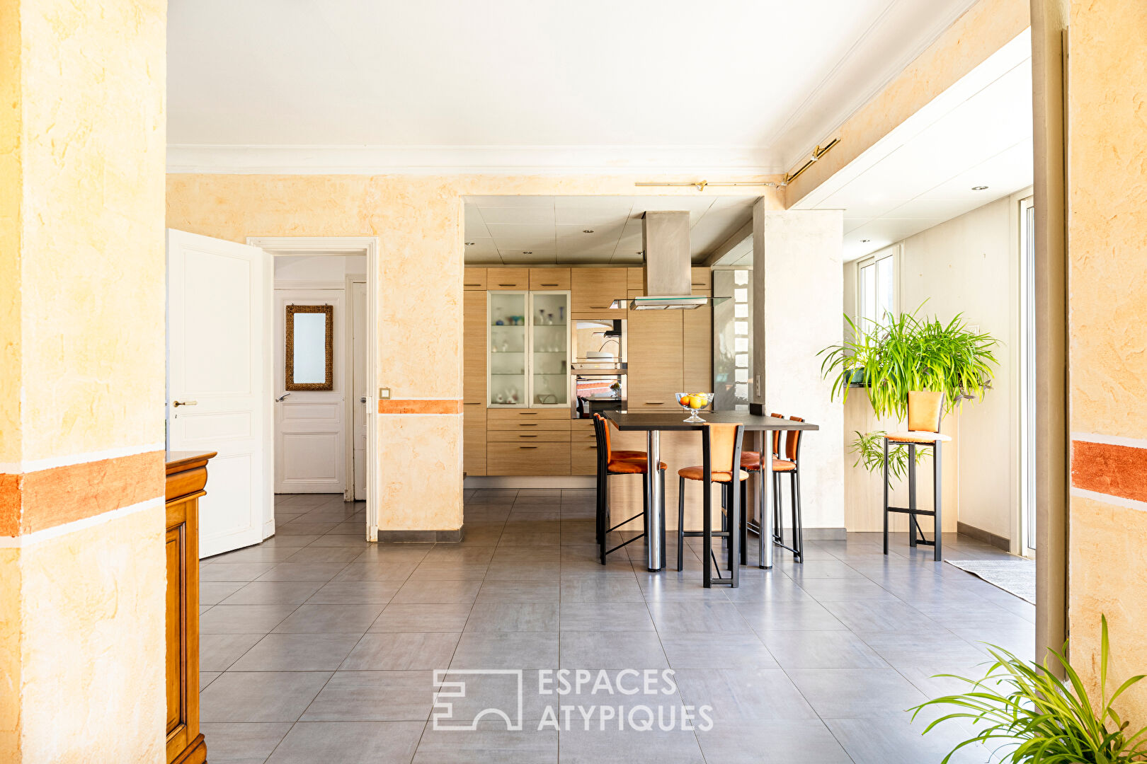 La Lumineuse – Maison bourgeoise début de siècle avec extension.