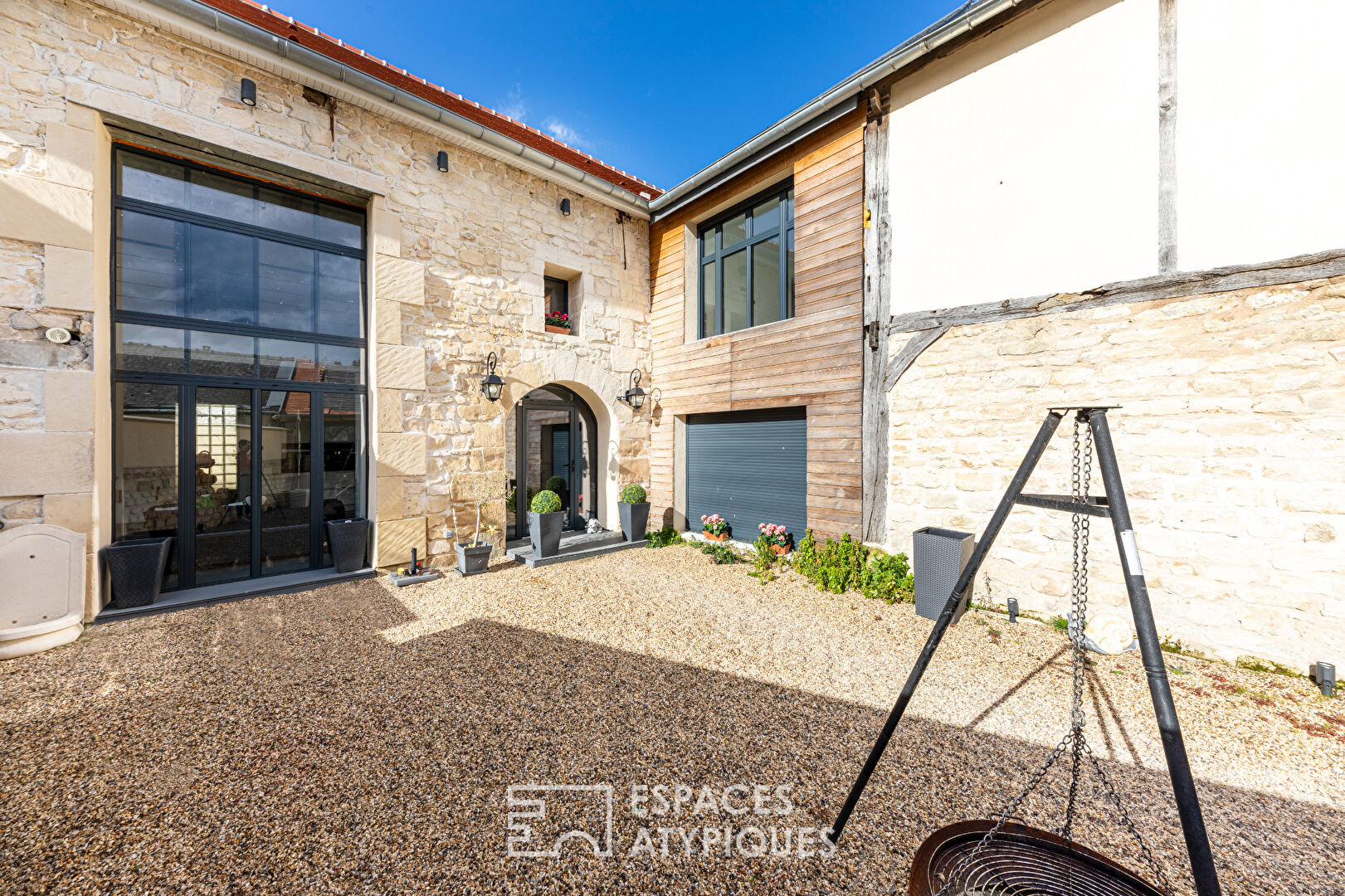Loft démesuré dans ancienne grange