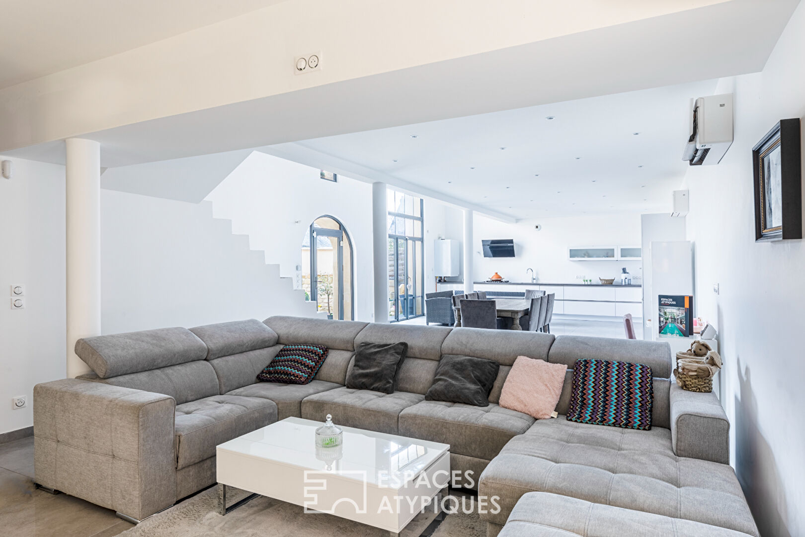 Loft démesuré dans ancienne grange