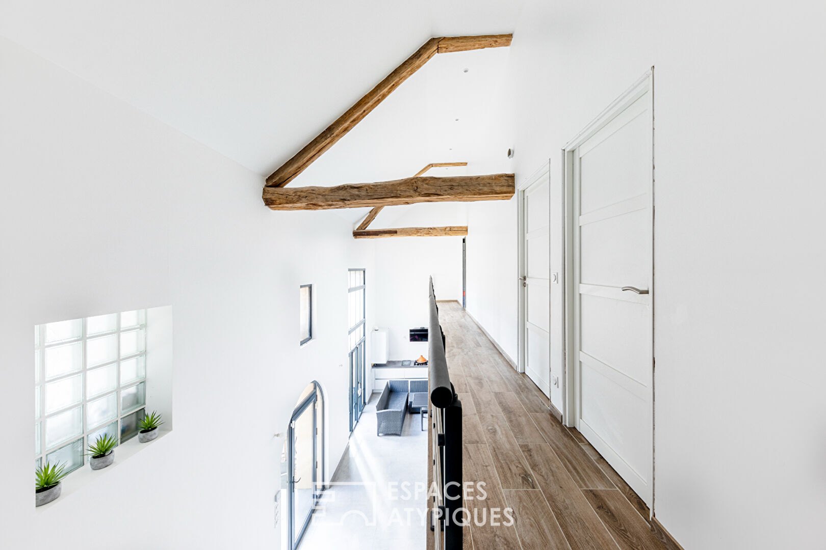 Loft démesuré dans ancienne grange