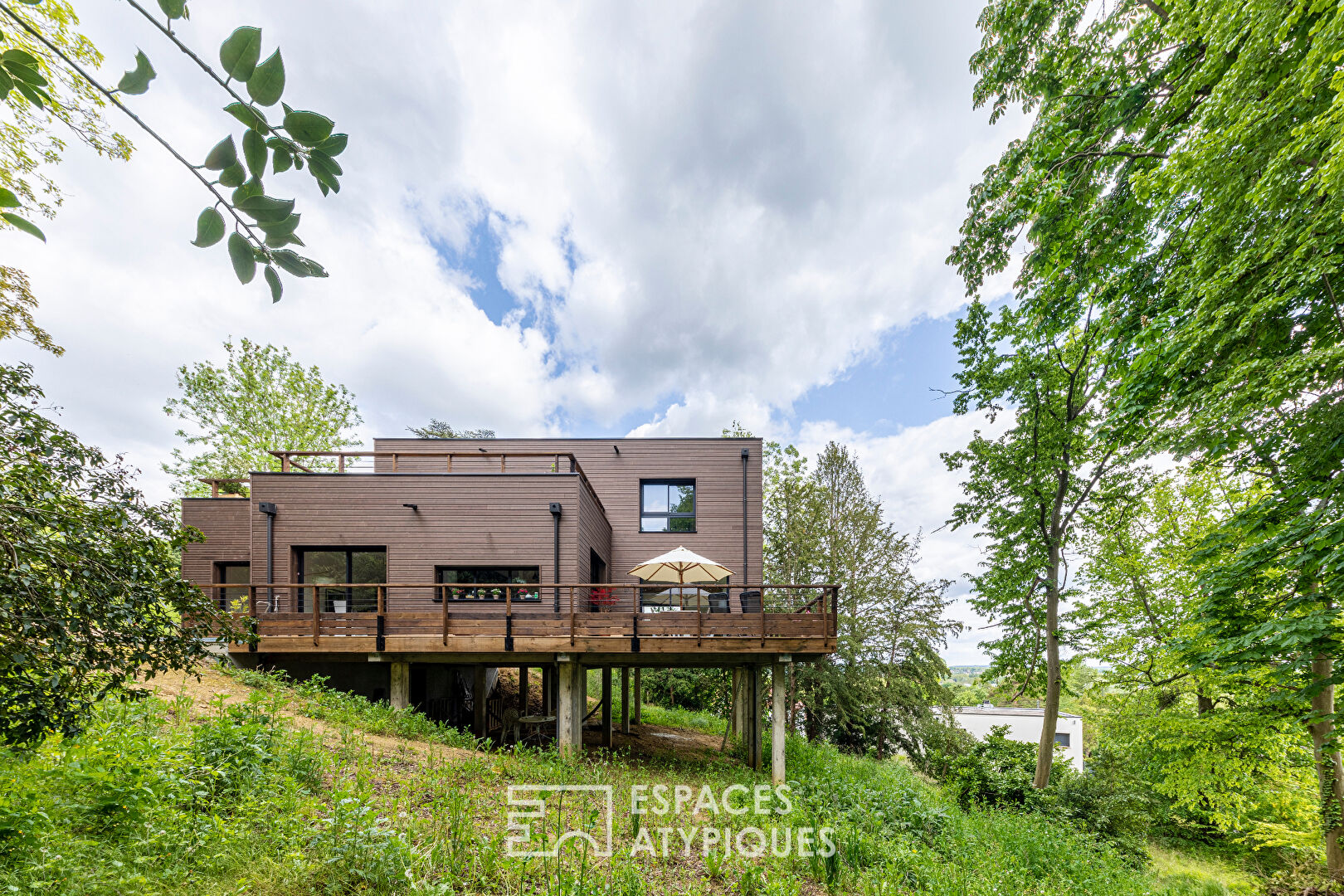 Villa d’architecte neuve/bio climatique à ossature bois – Voir la vie en vert