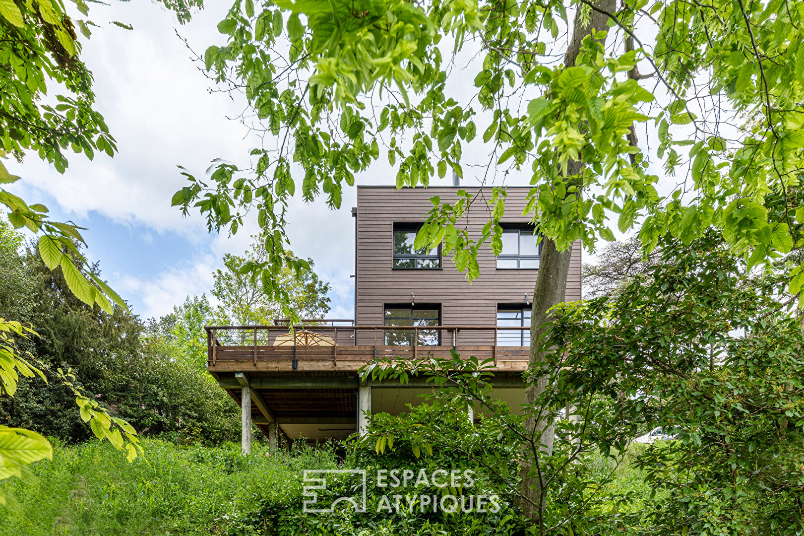 Villa d’architecte neuve/bio climatique à ossature bois – Voir la vie en vert