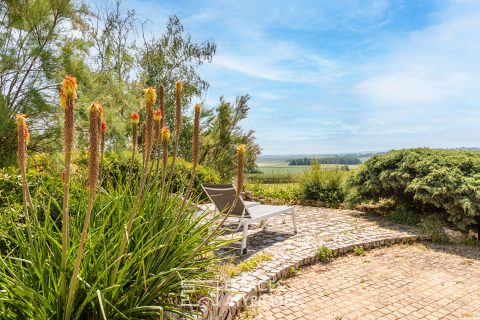 Uncomplicated 12th century property with a panoramic view of Paris