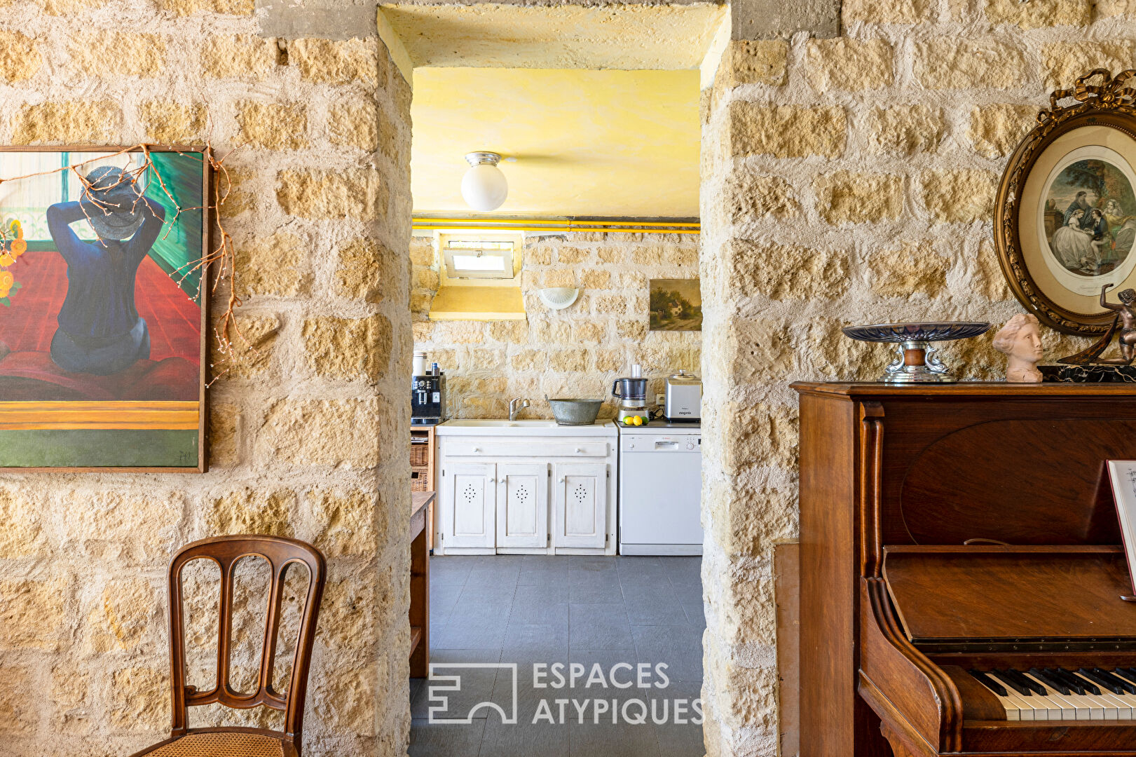 La maison de l ‘Artiste – Villa début XXeme avec vue et vaste jardin champêtre.