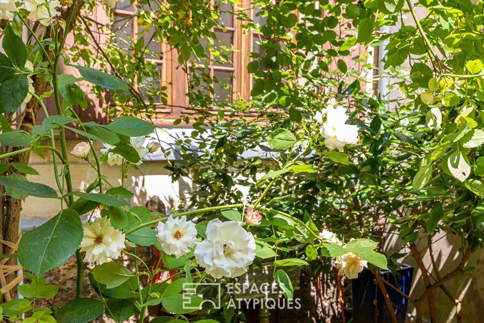 Amazing half-timbered house, in the historic heart of Pontoise