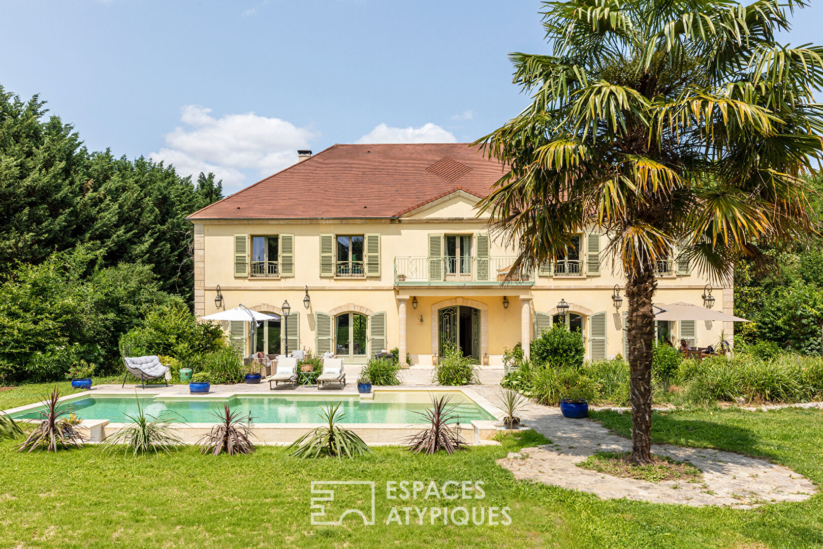 Maison de famille et sa maison d’invités sur Parc.