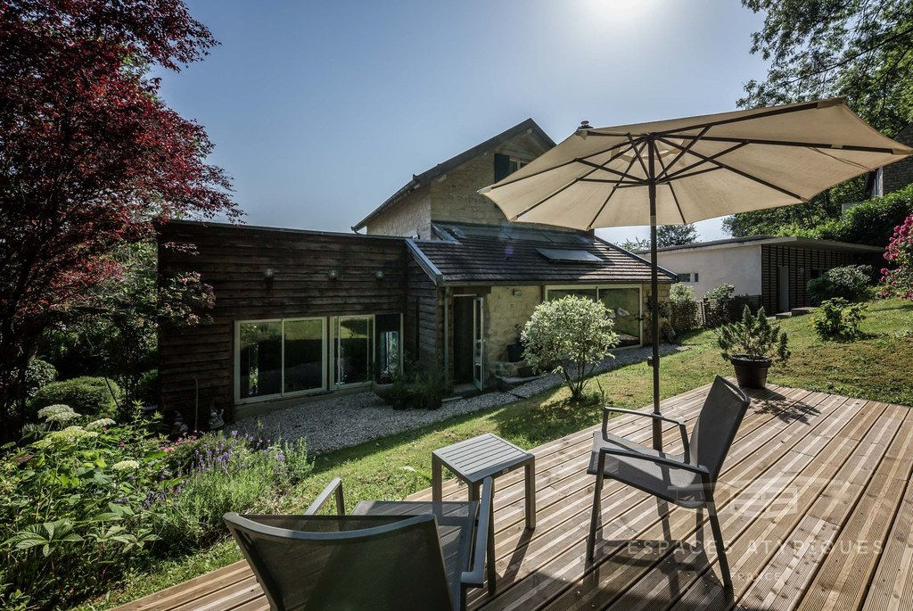 L Atelier contemporain et sa maison d’artistes
