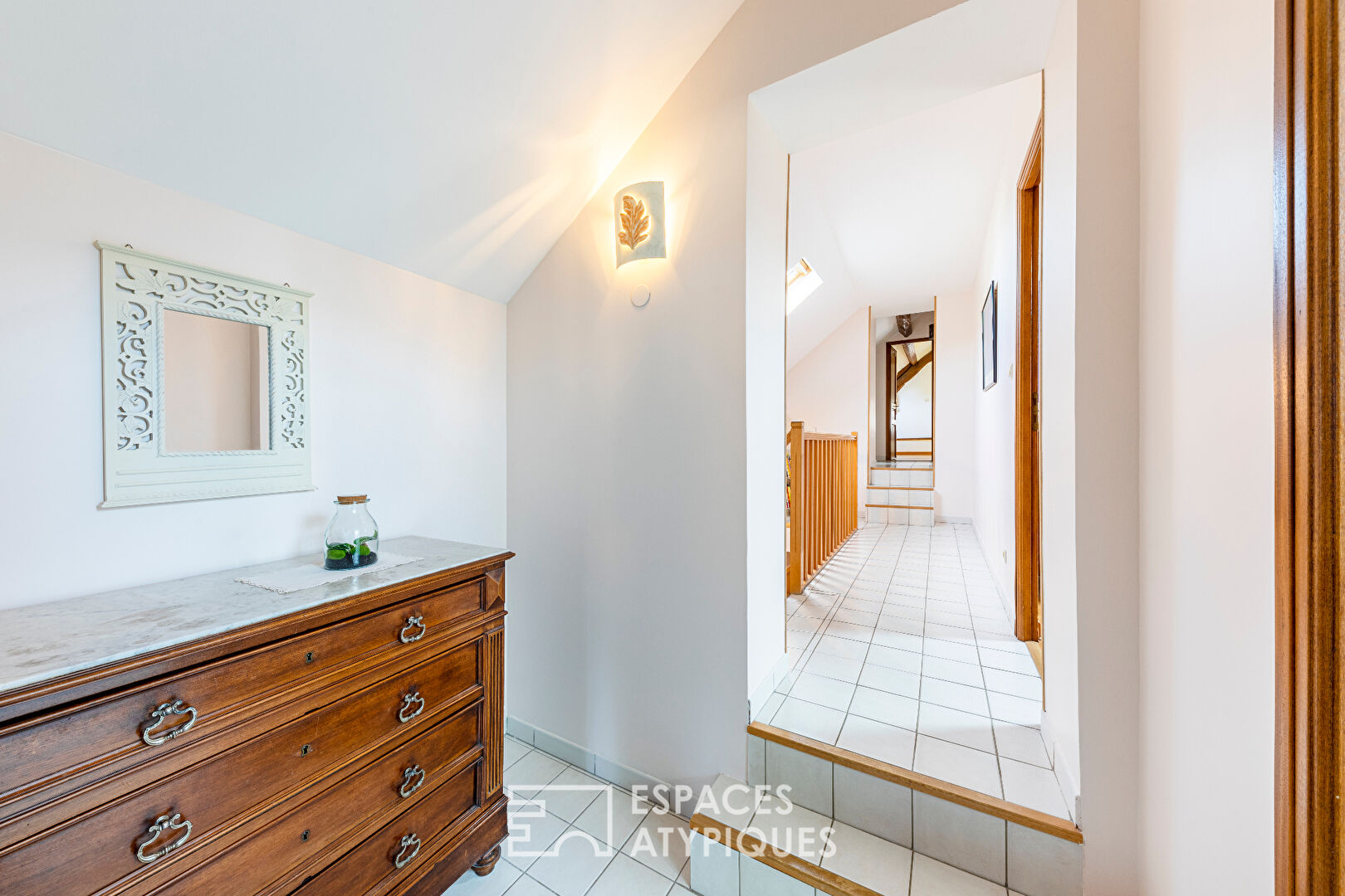 La Belle Embellie – bright farmhouse with swimming pool.
