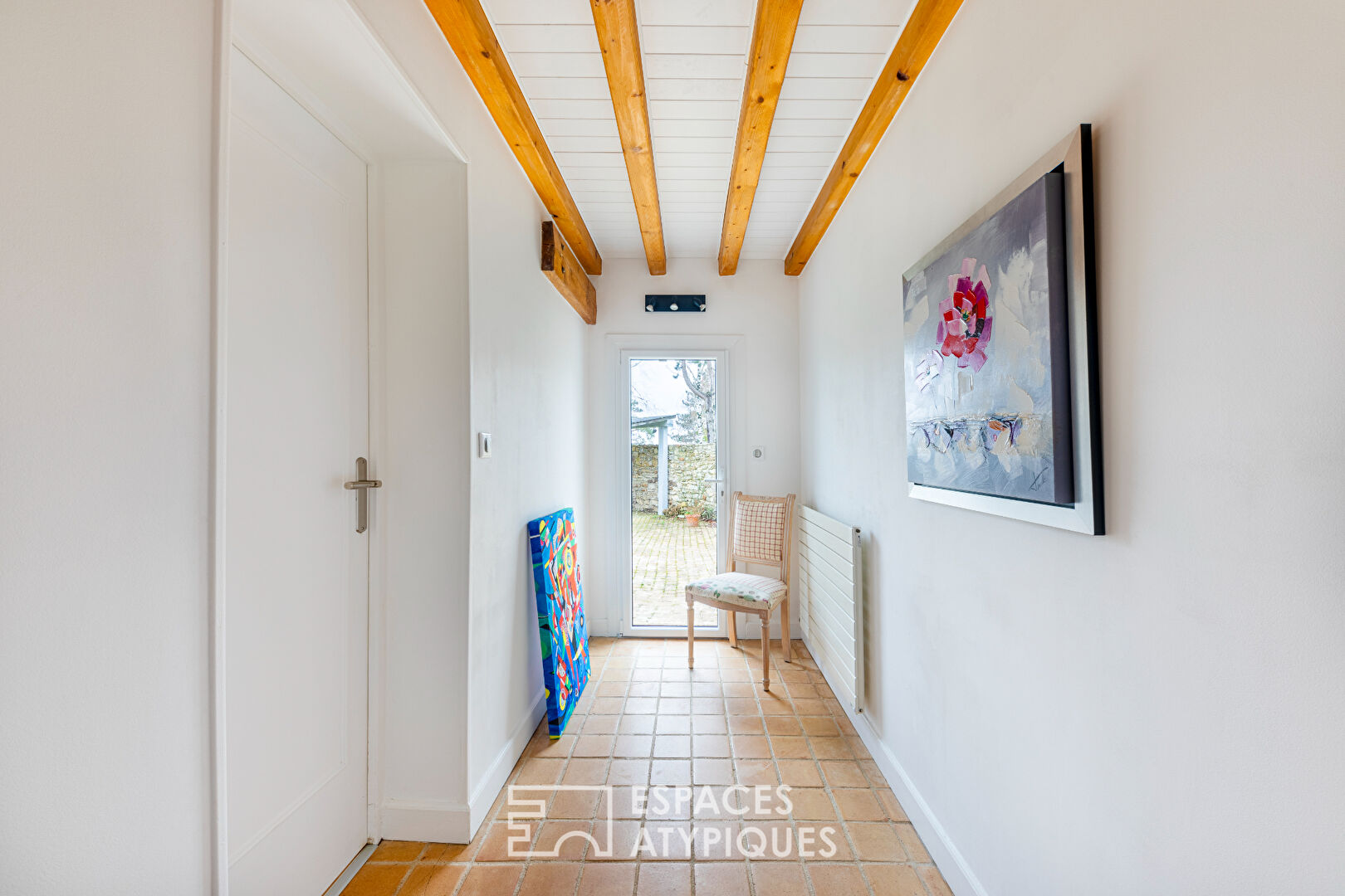 Modern property with panoramic views