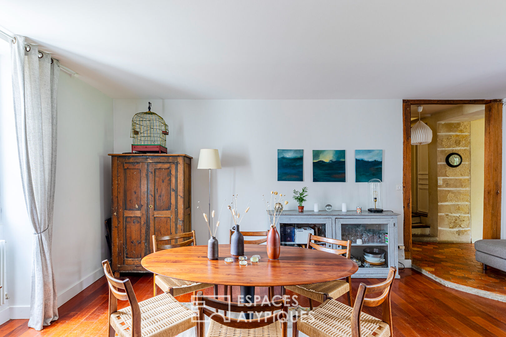 Warm family home in the heart of the village of Livilliers