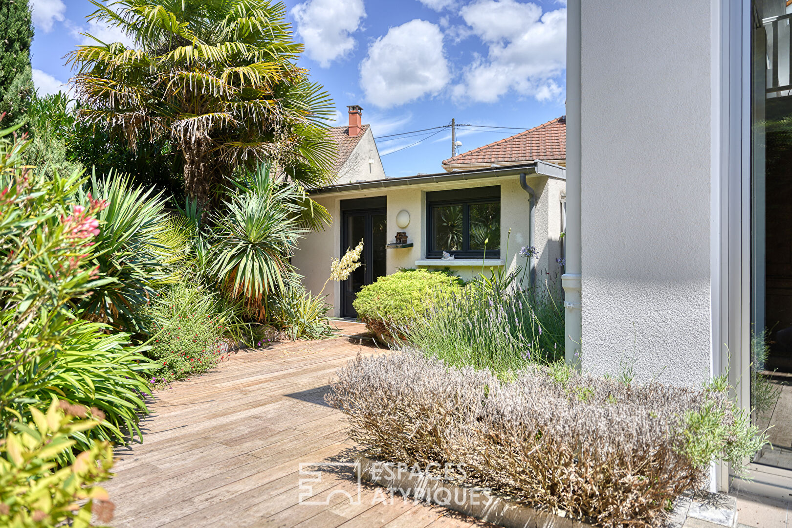 ARCHITECT’S HOUSE OF 190 m2 IN PLESSIS BOUCHARD