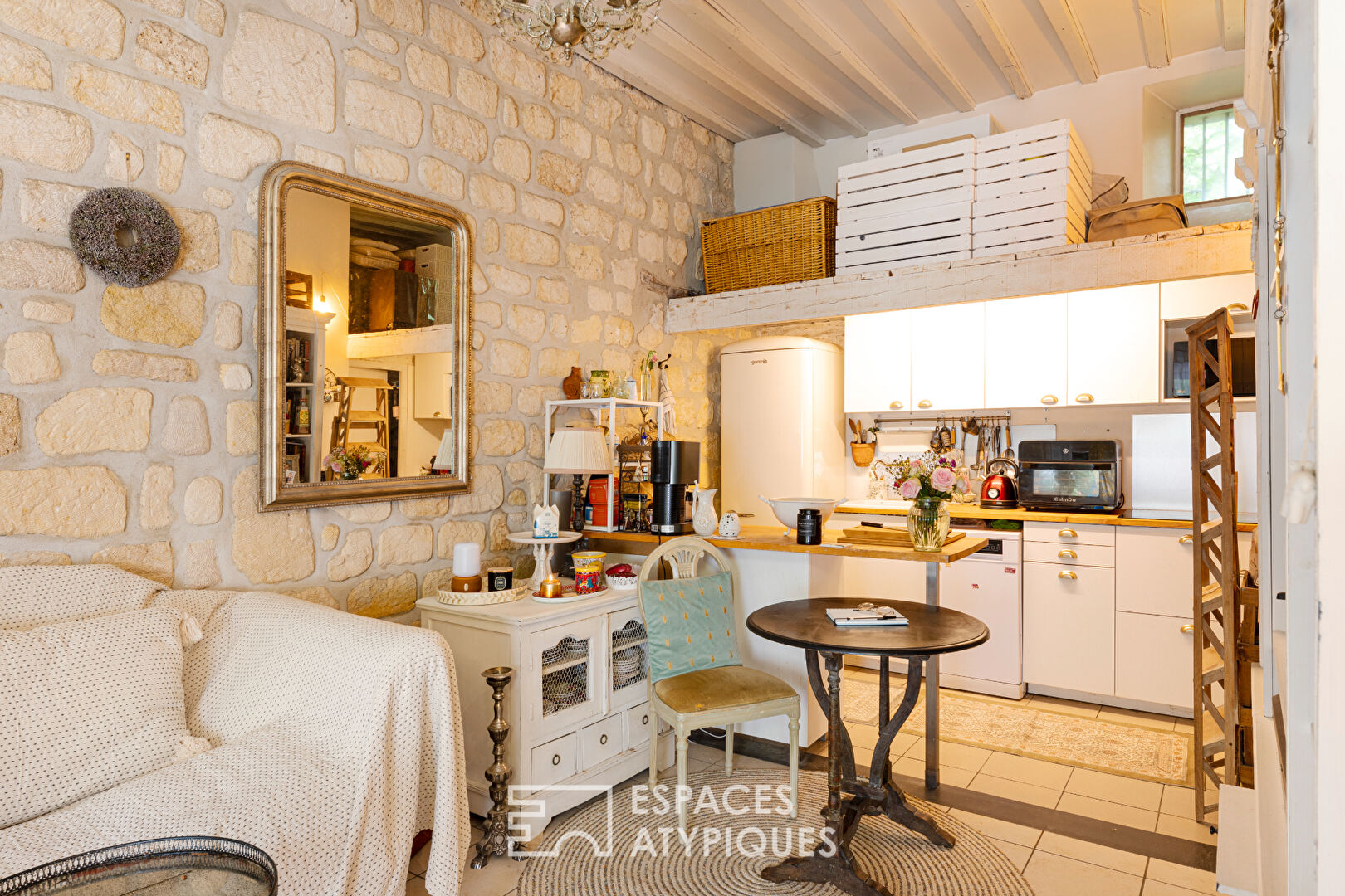 Maison d’artiste avec cour privative et potentiel d’aménagement à L’Isle-Adam