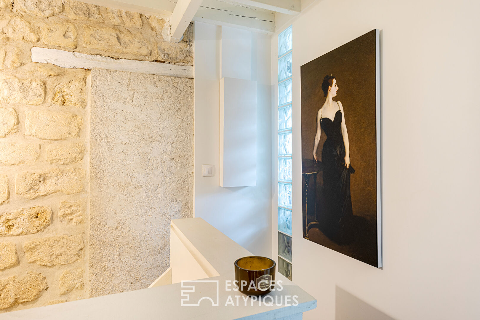 Maison d’artiste avec cour privative et potentiel d’aménagement à L’Isle-Adam