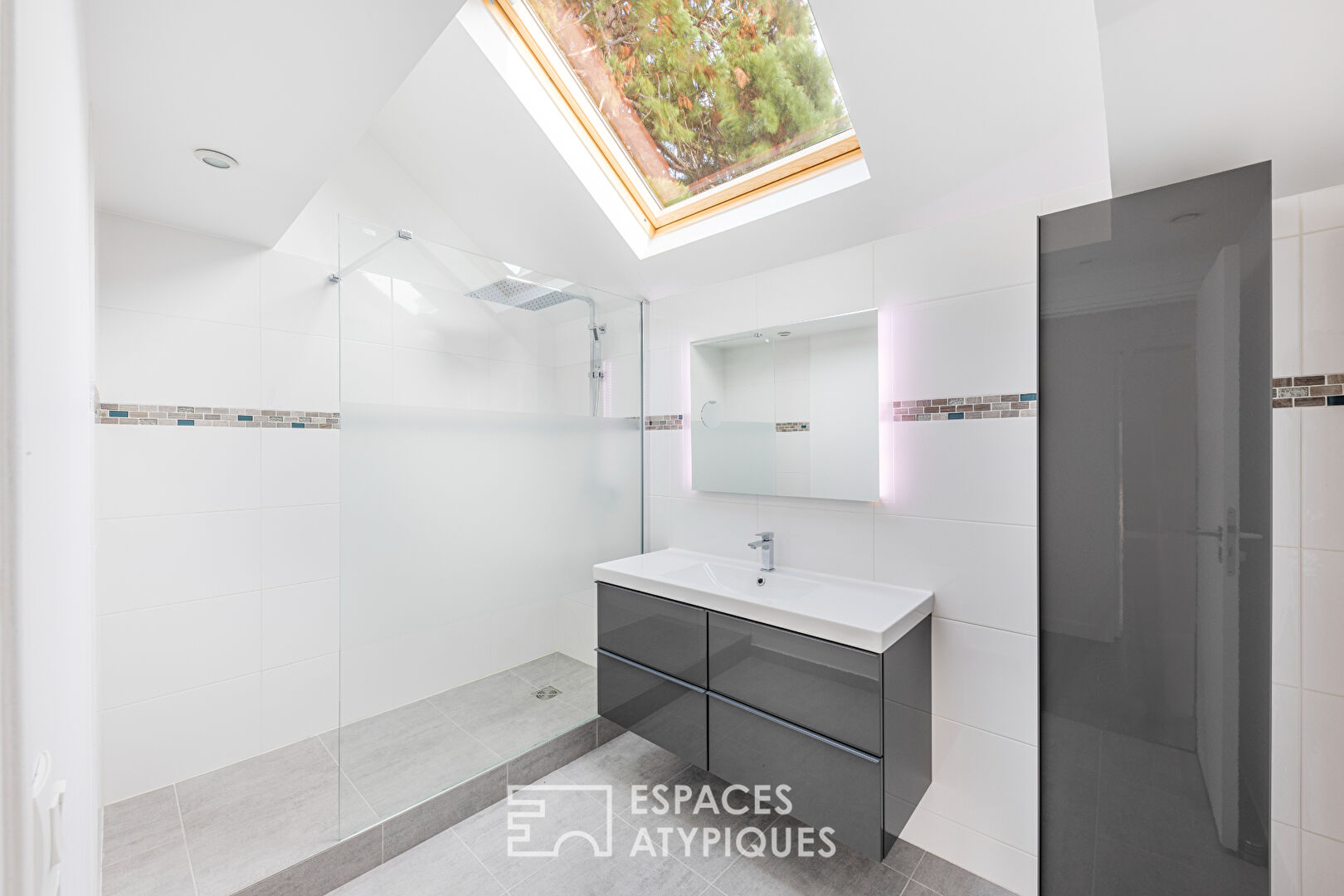 Industrial style loft a stone’s throw from Ermont-Eaubonne train station