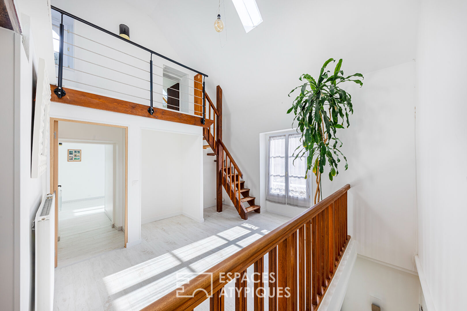 An old soul in a new heart: a modernly renovated family home 35 minutes from Paris