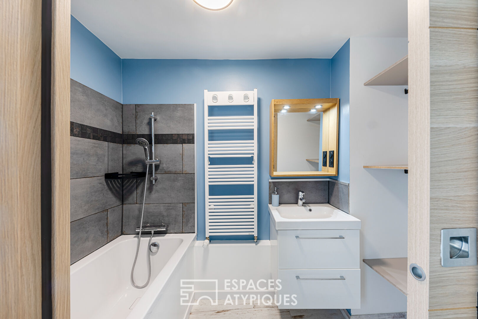 An old soul in a new heart: a modernly renovated family home 35 minutes from Paris