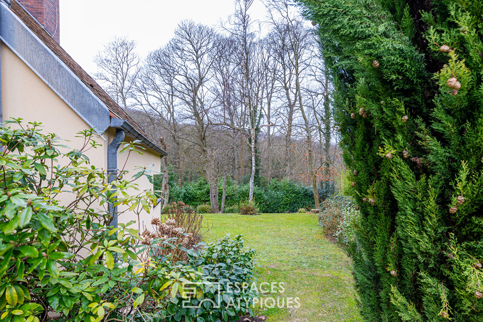 Incroyable maison d’architecte au calme proche de Saint Leu la forêt