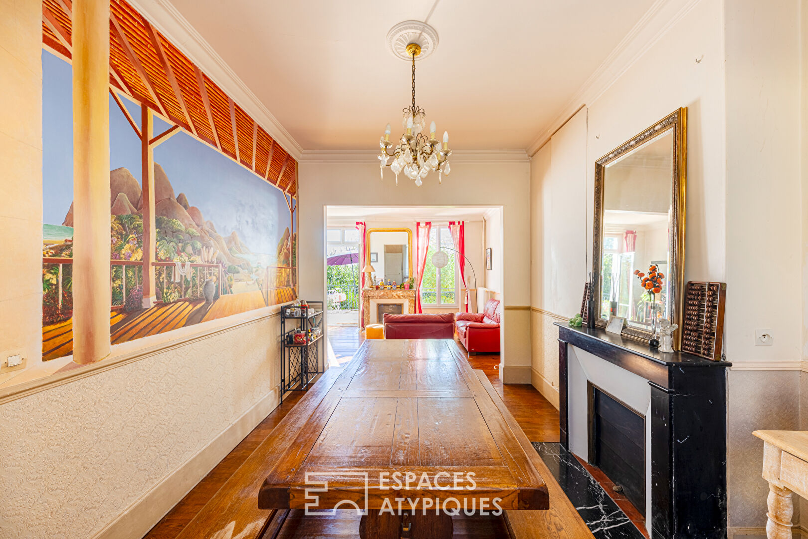 Bourgeois property located in the golden triangle of Pontoise