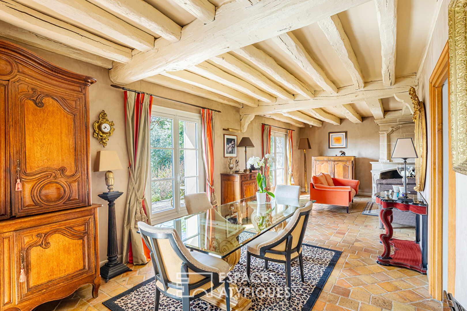 Charming property between town and countryside less than an hour from Paris