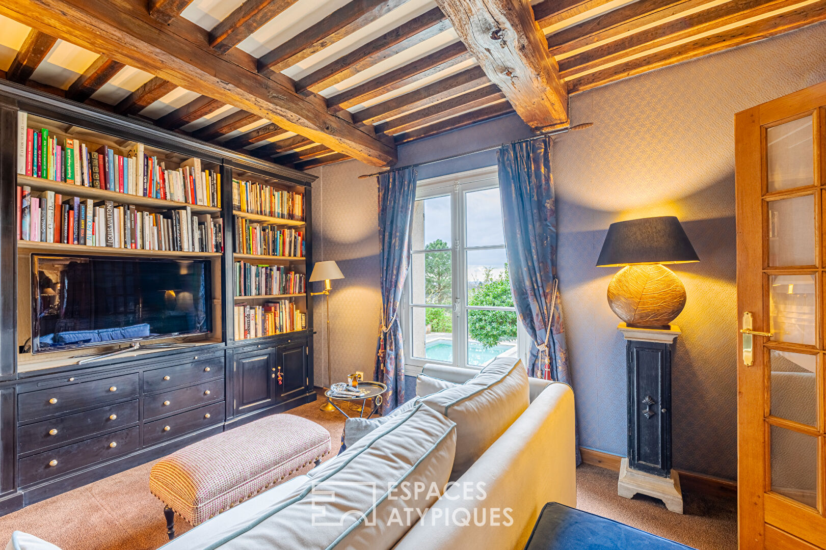 Charming property between town and countryside less than an hour from Paris