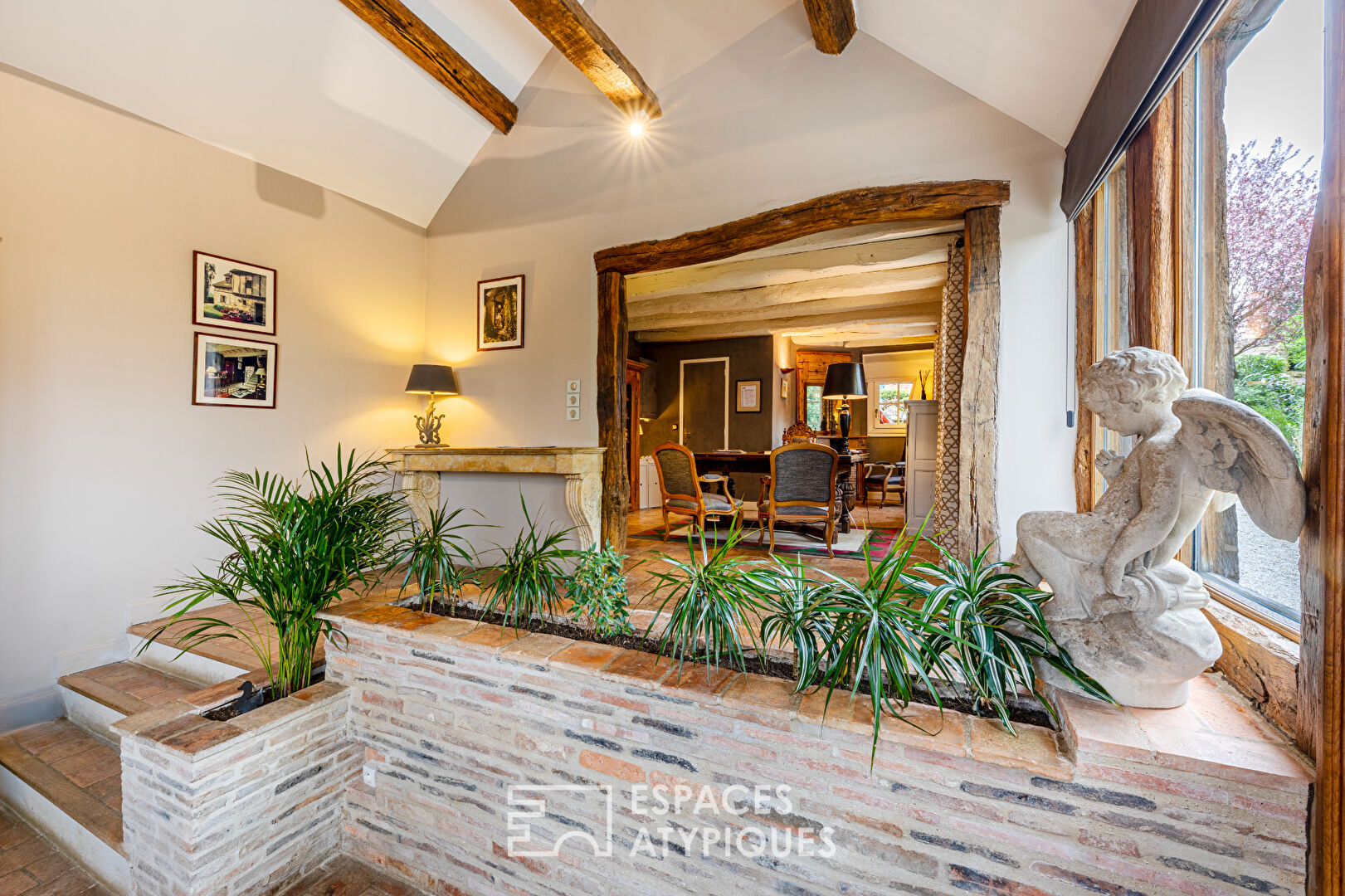 Charming property between town and countryside less than an hour from Paris