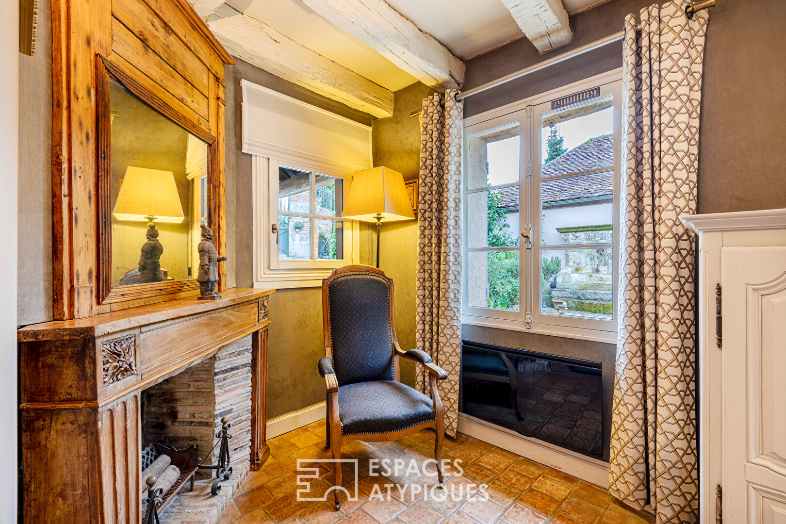 Charming property between town and countryside less than an hour from Paris