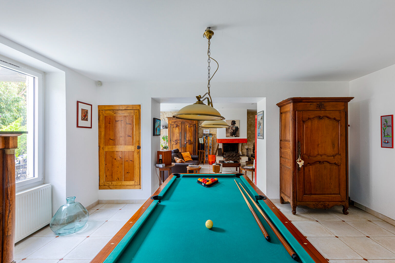 Family property in Butry-sur-Oise: a house ready to move into and a second building to be shaped