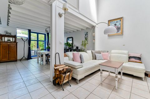 Loft industriel dans résidence sécurisée avec piscine et tennis