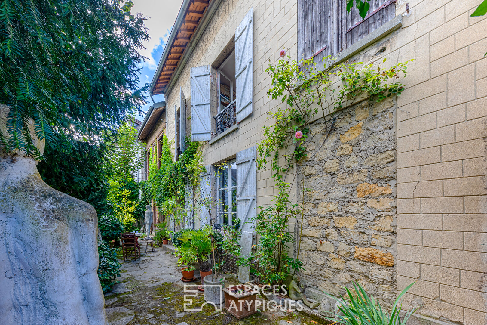 Former artist’s house on the painters’ trail, Auvers-sur-Oise center